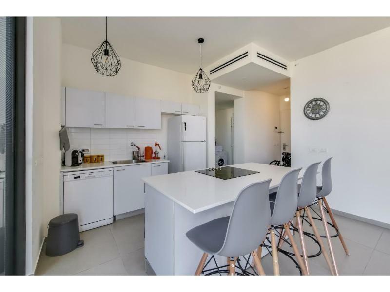Luxury 2Bedroom Brand New Apt Carlton Hotel テル・アビブ エクステリア 写真