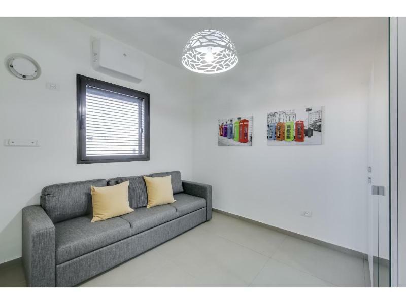 Luxury 2Bedroom Brand New Apt Carlton Hotel テル・アビブ エクステリア 写真